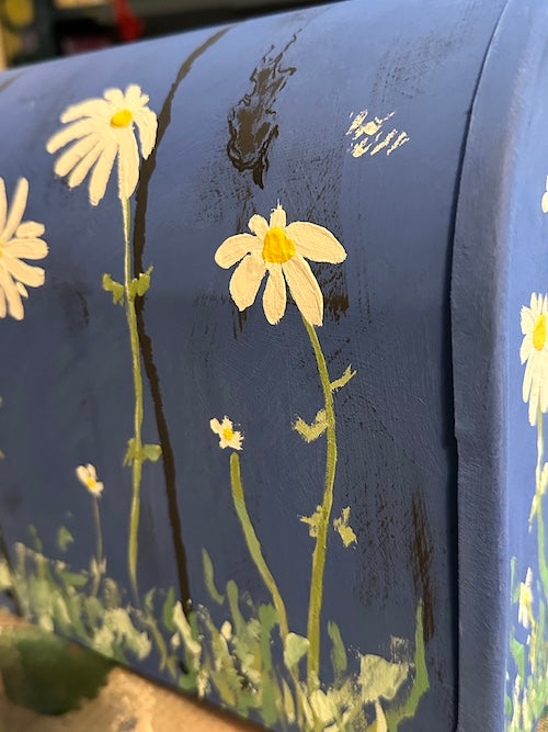 GroBox ~ White Daisies & Blue Fence