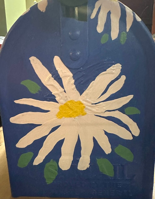 GroBox ~ White Daisies on Blue
