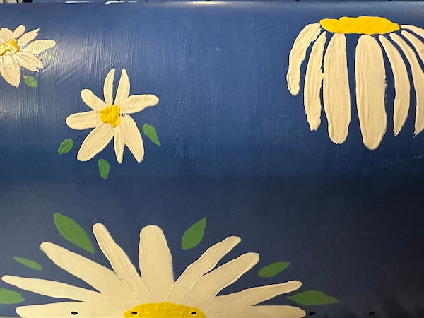 GroBox ~ White Daisies on Blue