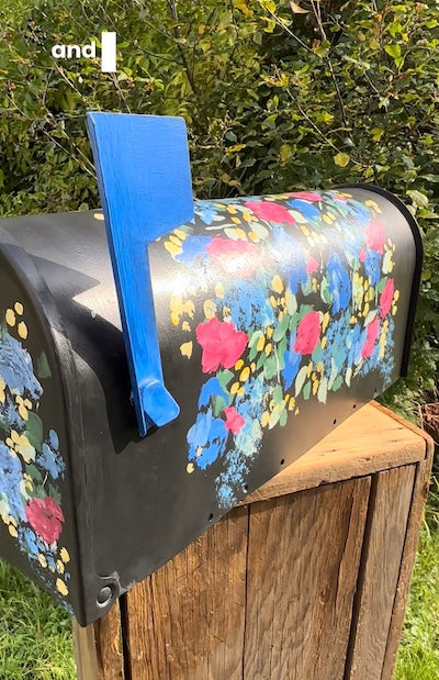 GroBox ~ Blue & Pink & White