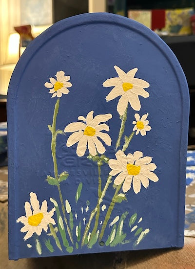 GroBox ~ White Daisies & Blue Fence
