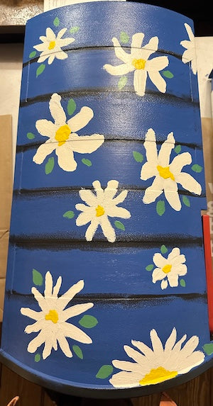 GroBox ~ White Daisies on Blue - Large Plastic